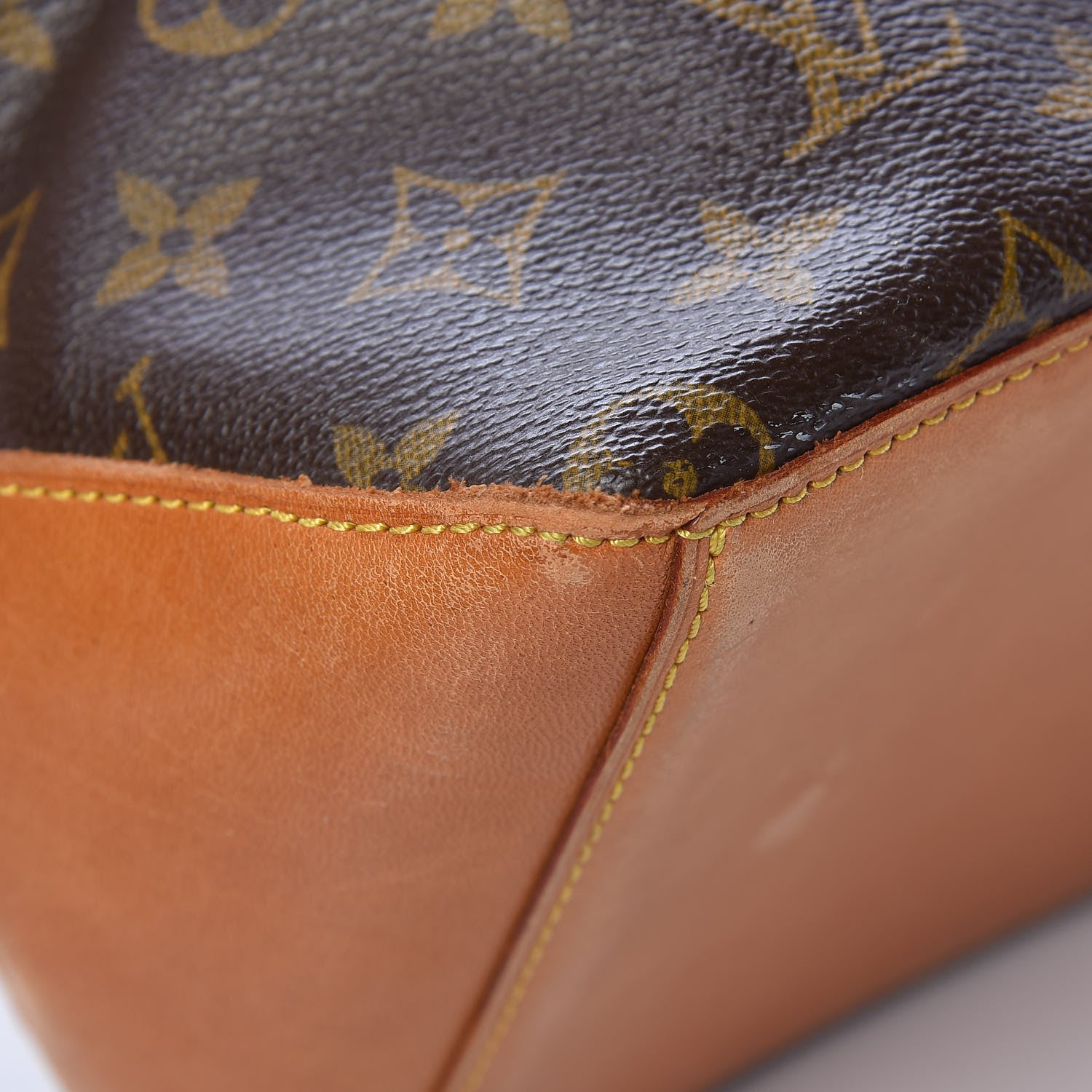 Louis Vuitton Monogram Cabas Mezzo 9 of 15
