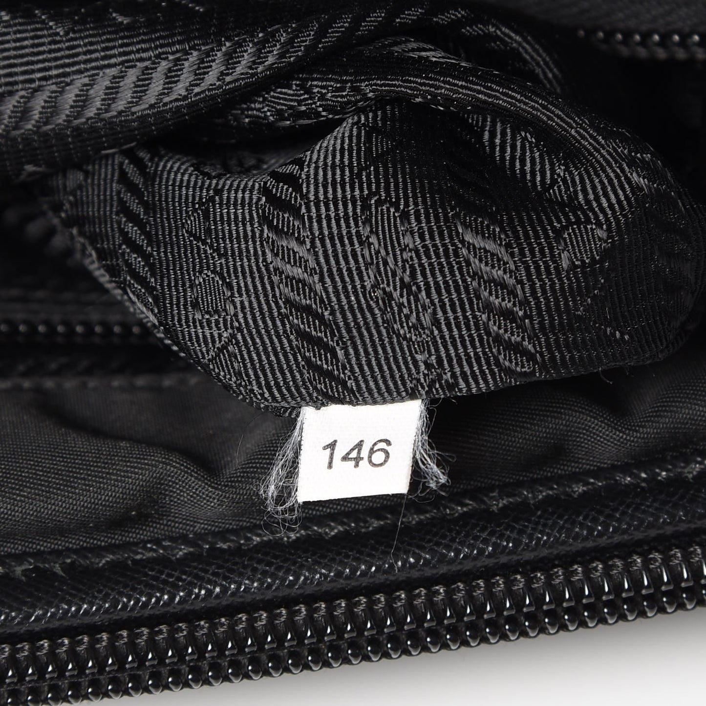Tessuto Nylon Saffiano Messenger Bag Nero Black