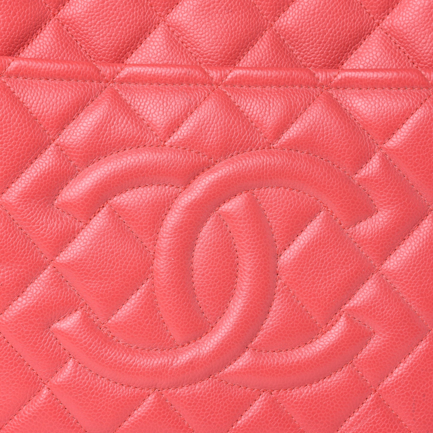 Caviar Quilted Timeless CC Soft Tote Pink