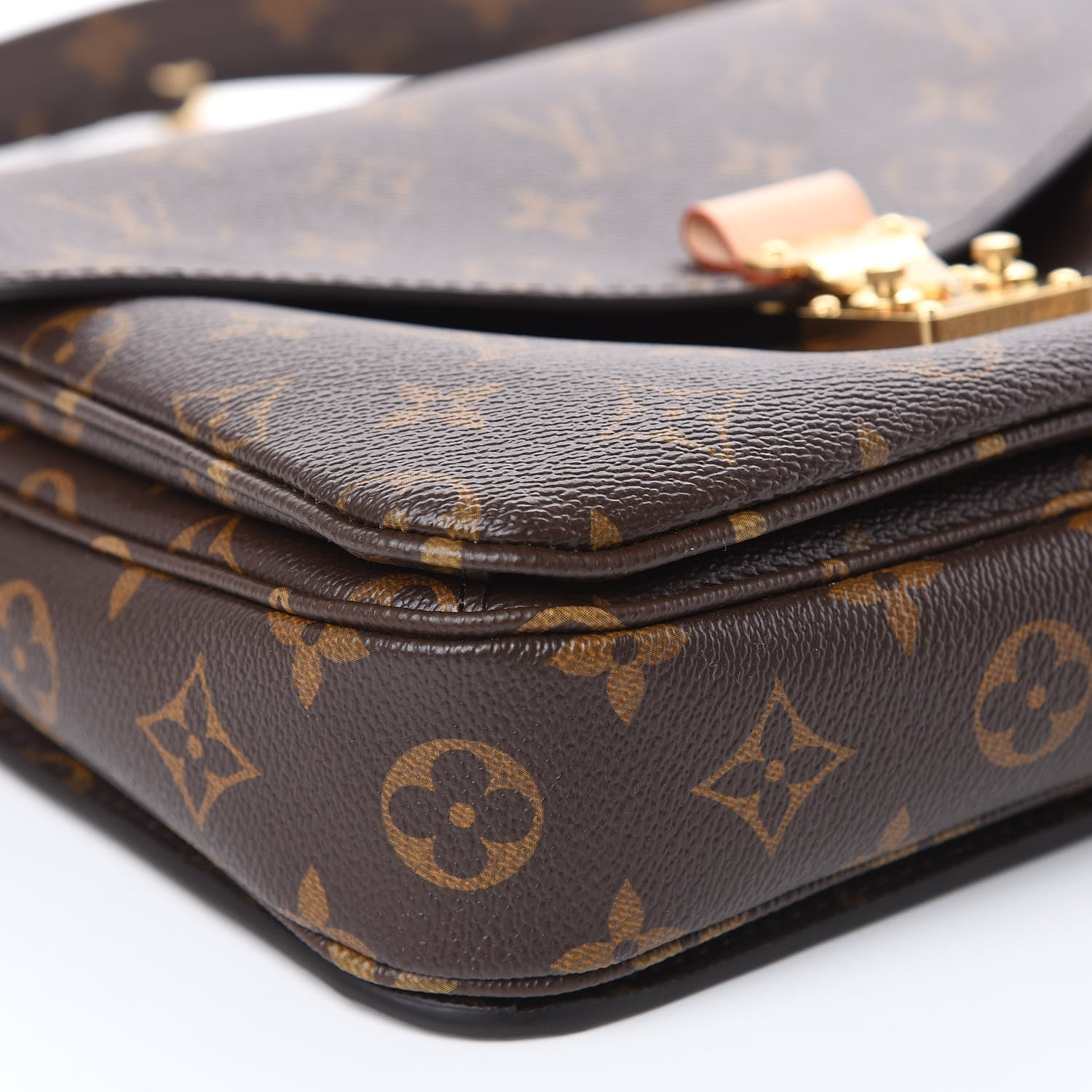 Louis Vuitton Monogram Pochette Metis 7 of 9