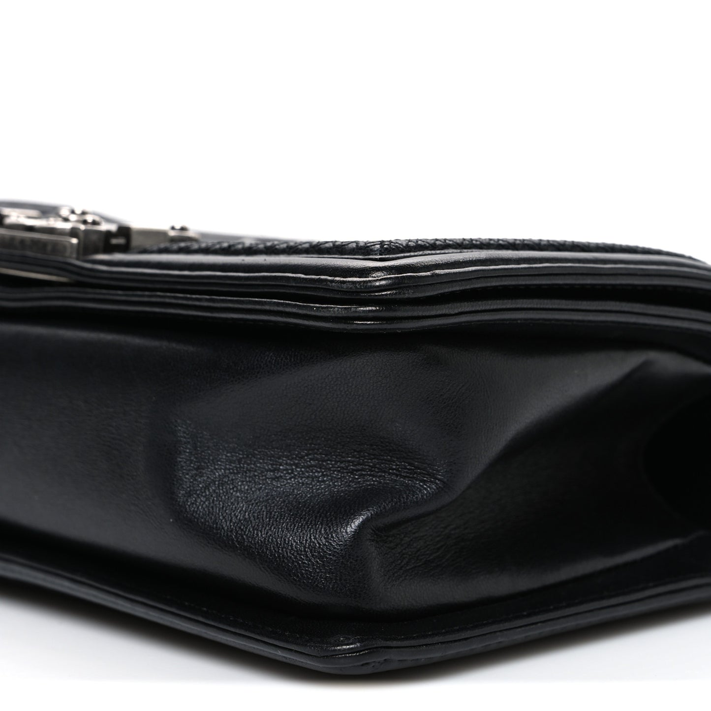 Lambskin Stitched Medium Boy Flap Black