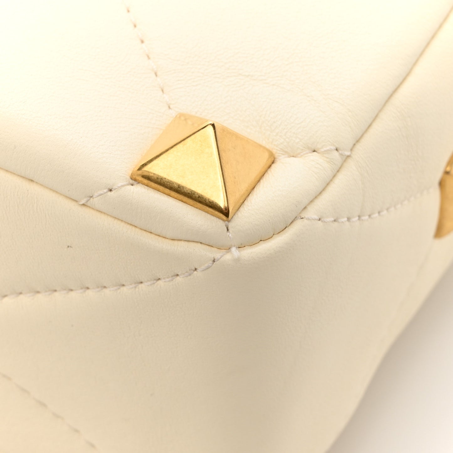 Nappa Large Roman Stud Shoulder Bag Ivory