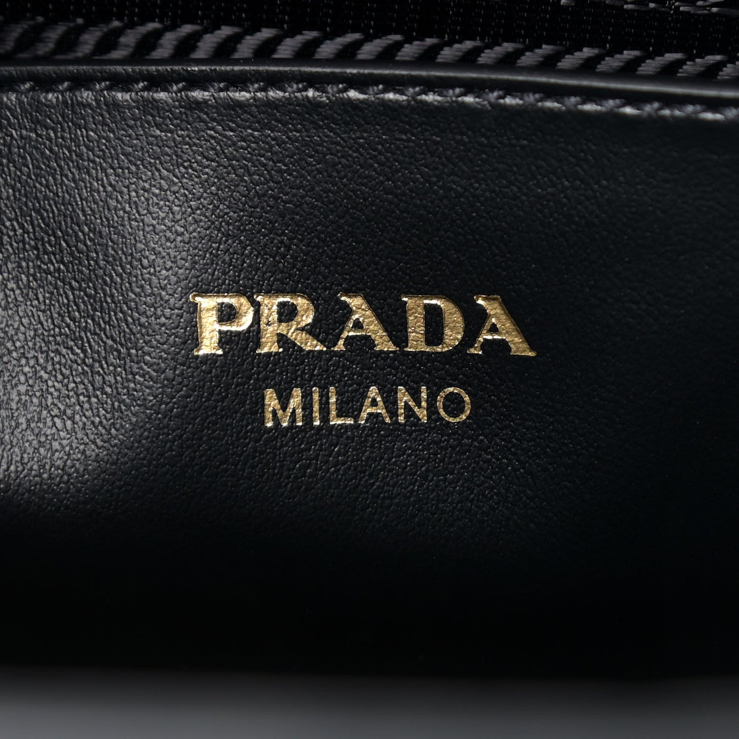 Saffiano Soft Calfskin Small Zippered Tote Black
