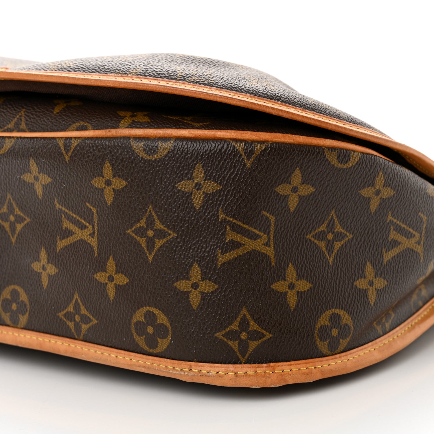 Louis Vuitton Monogram Menilmontant MM 9 of 11