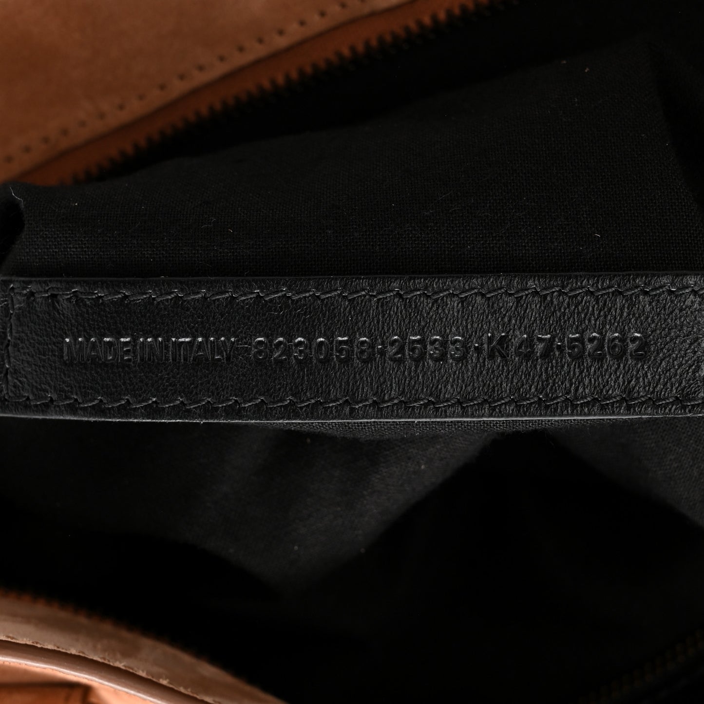 Waxed Suede Calfskin Classic Hardware Medium Le City Camel