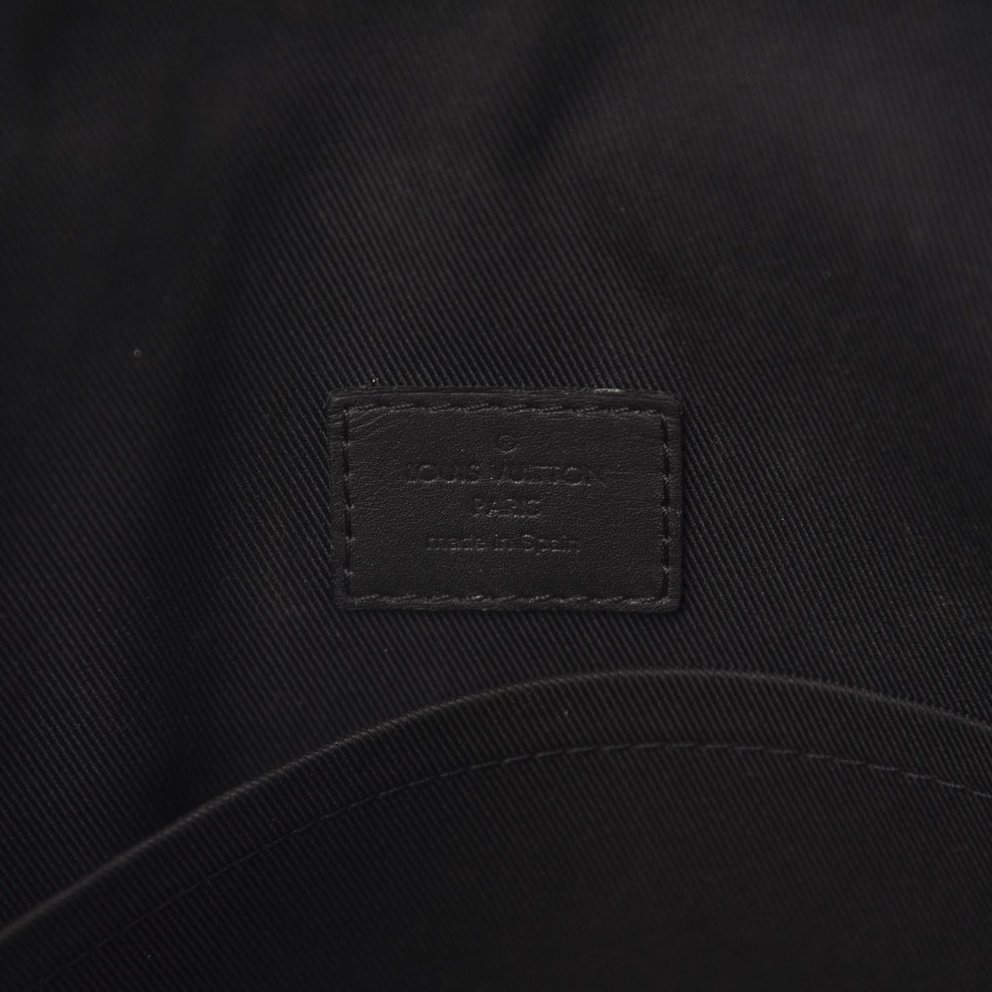 Damier Infini District PM Onyx