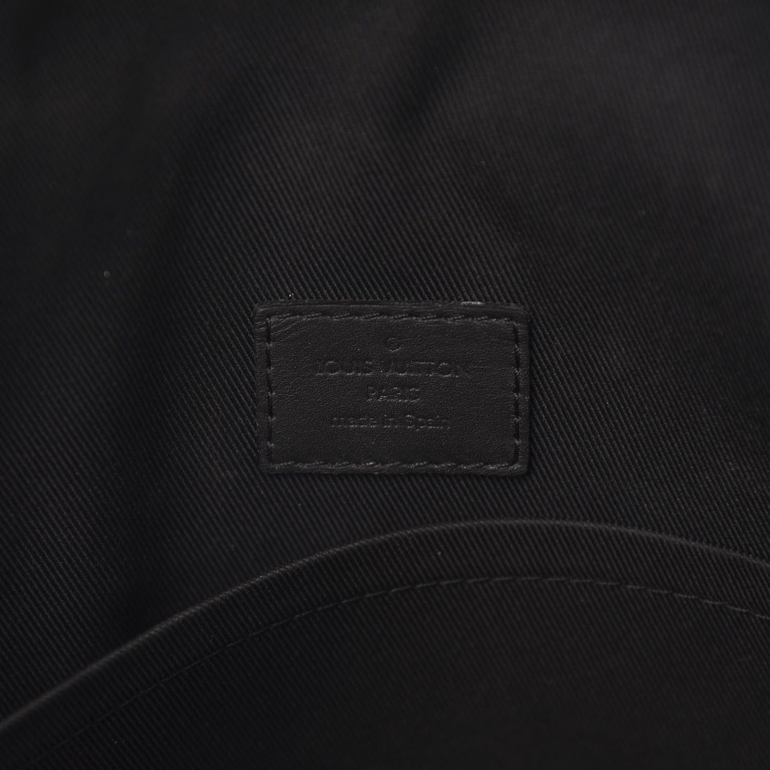 Louis Vuitton Damier Infini District PM Onyx 5 of 10