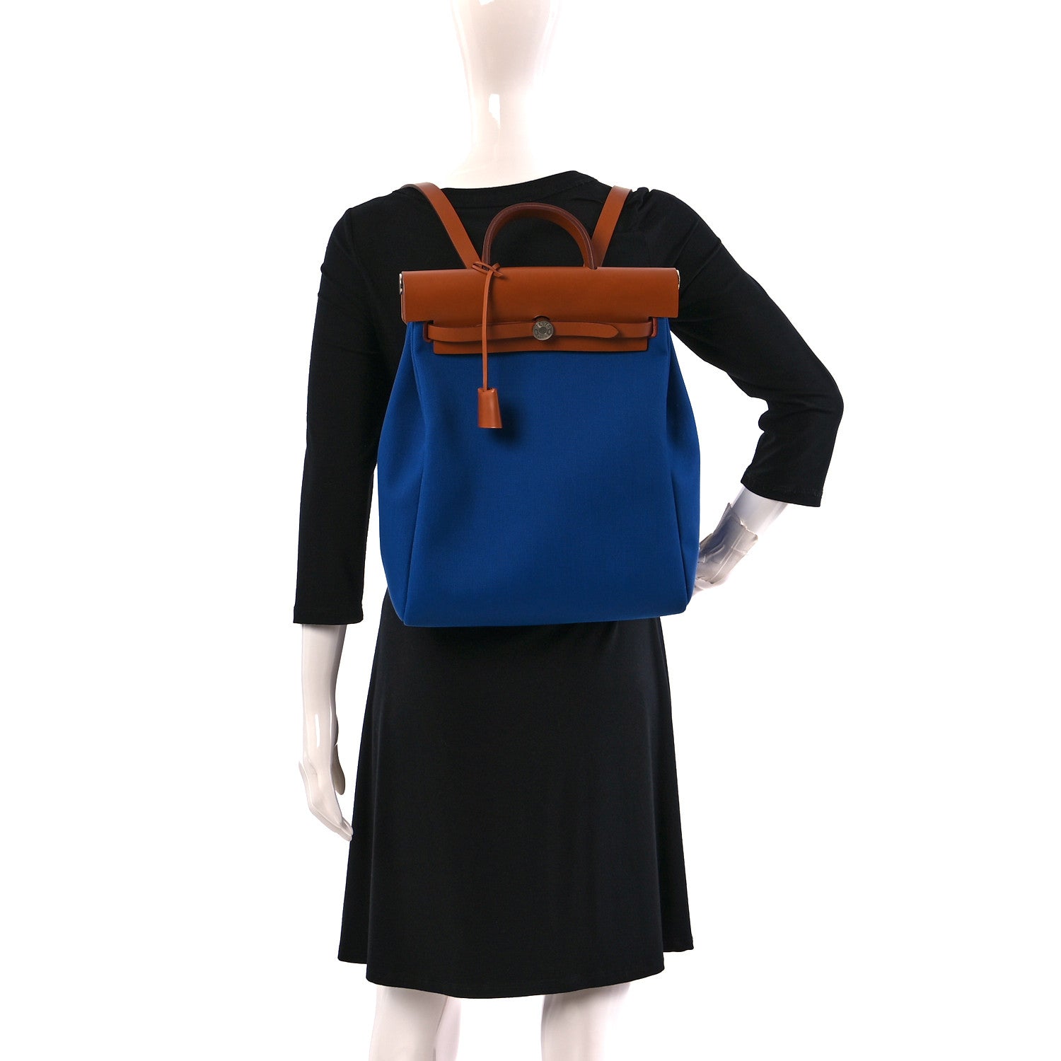 Hermes Military Toile Vache Hunter Herbag a Dos Zip Retourne Backpack Bleu France Fauve 2 of 12