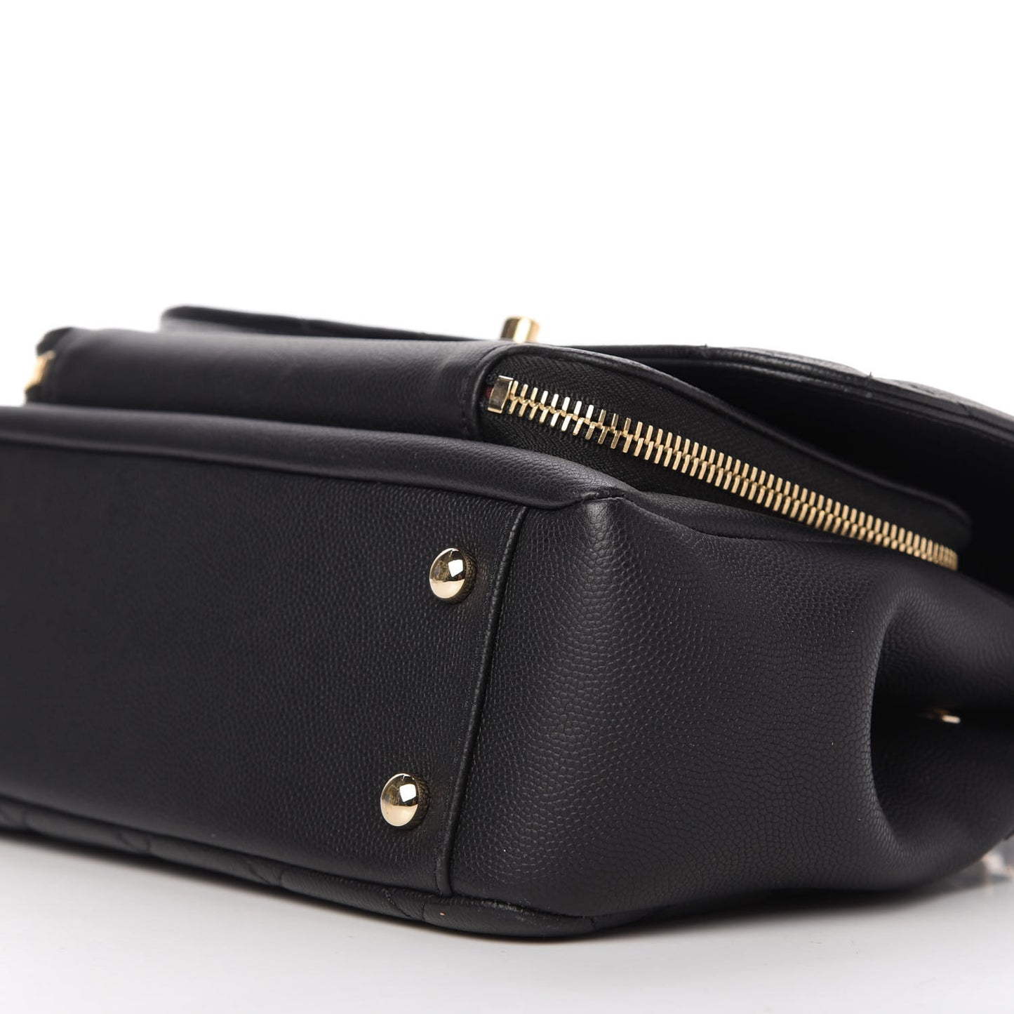 Caviar Quilted Medium Business Affinity Flap Black