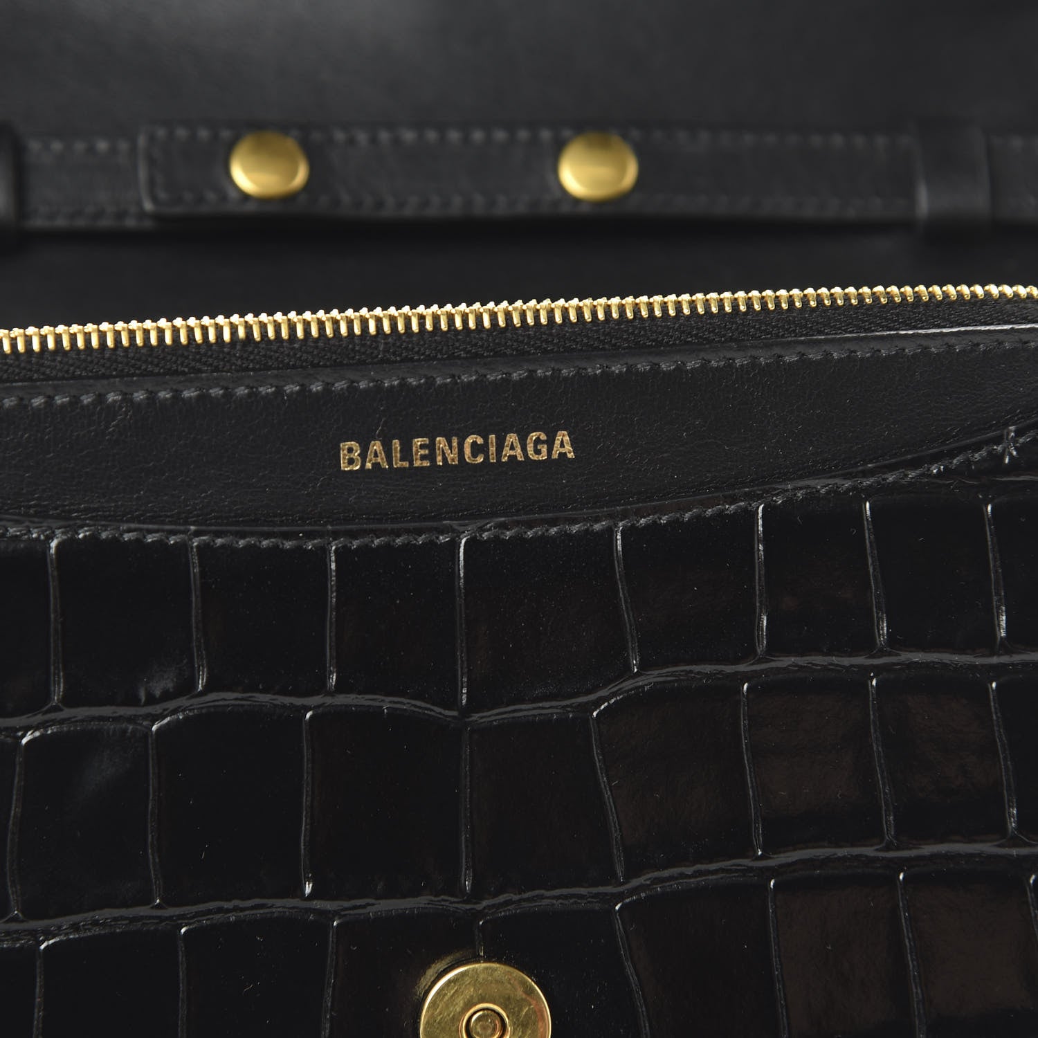 Balenciaga Crocodile Embossed Patent B Wallet On Chain Black 8 of 9