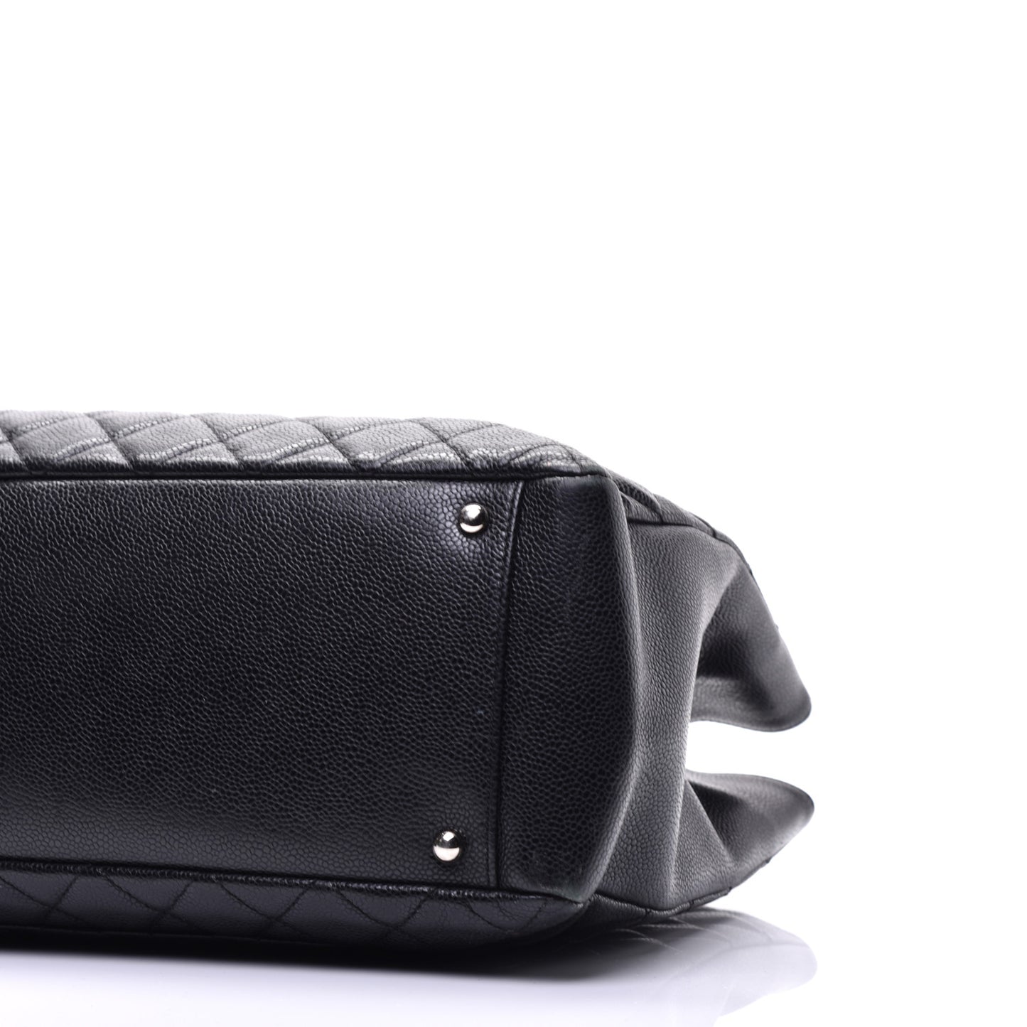 Caviar Quilted XL Grand Shopping Tote GST Black