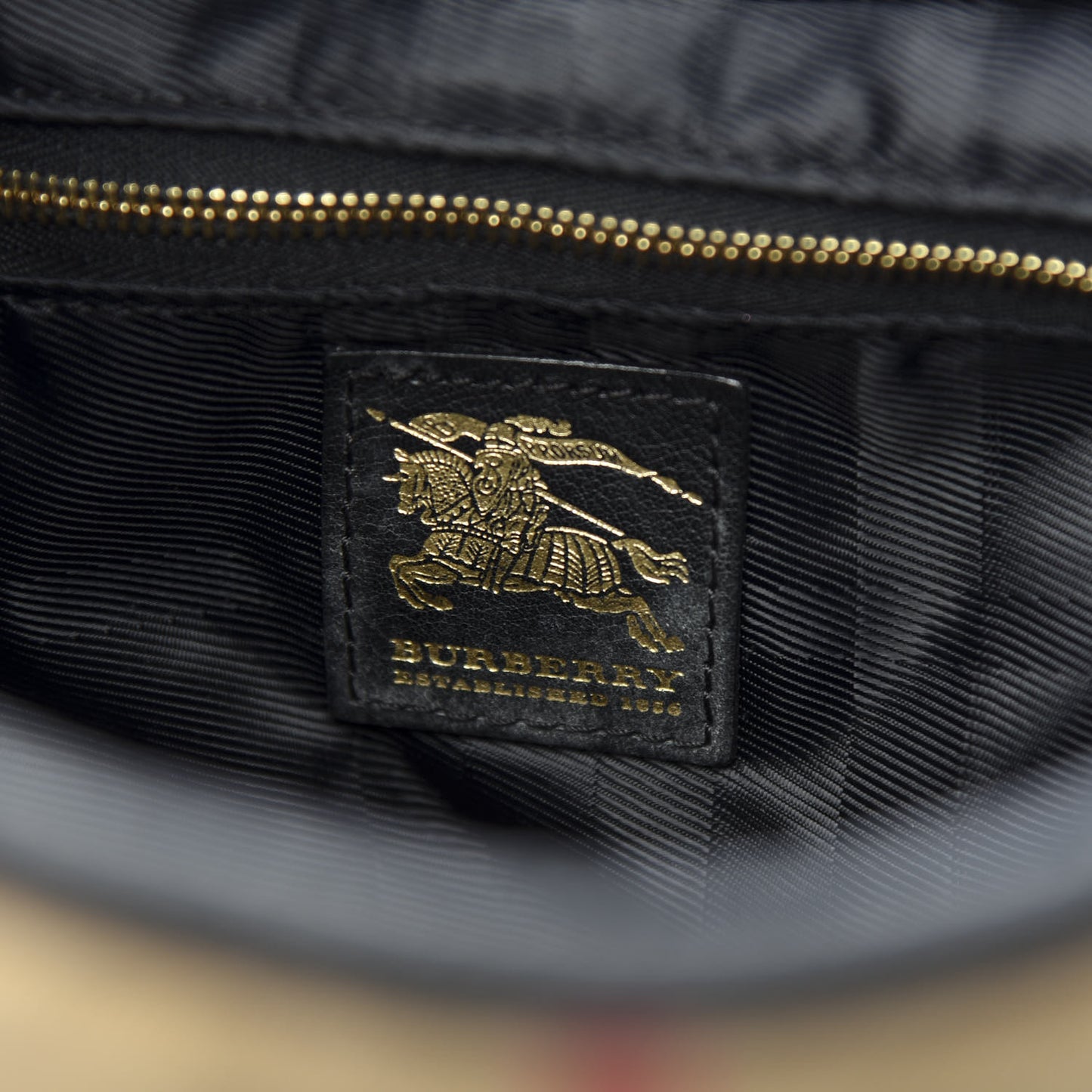 House Check Quilted Brook Hobo Black