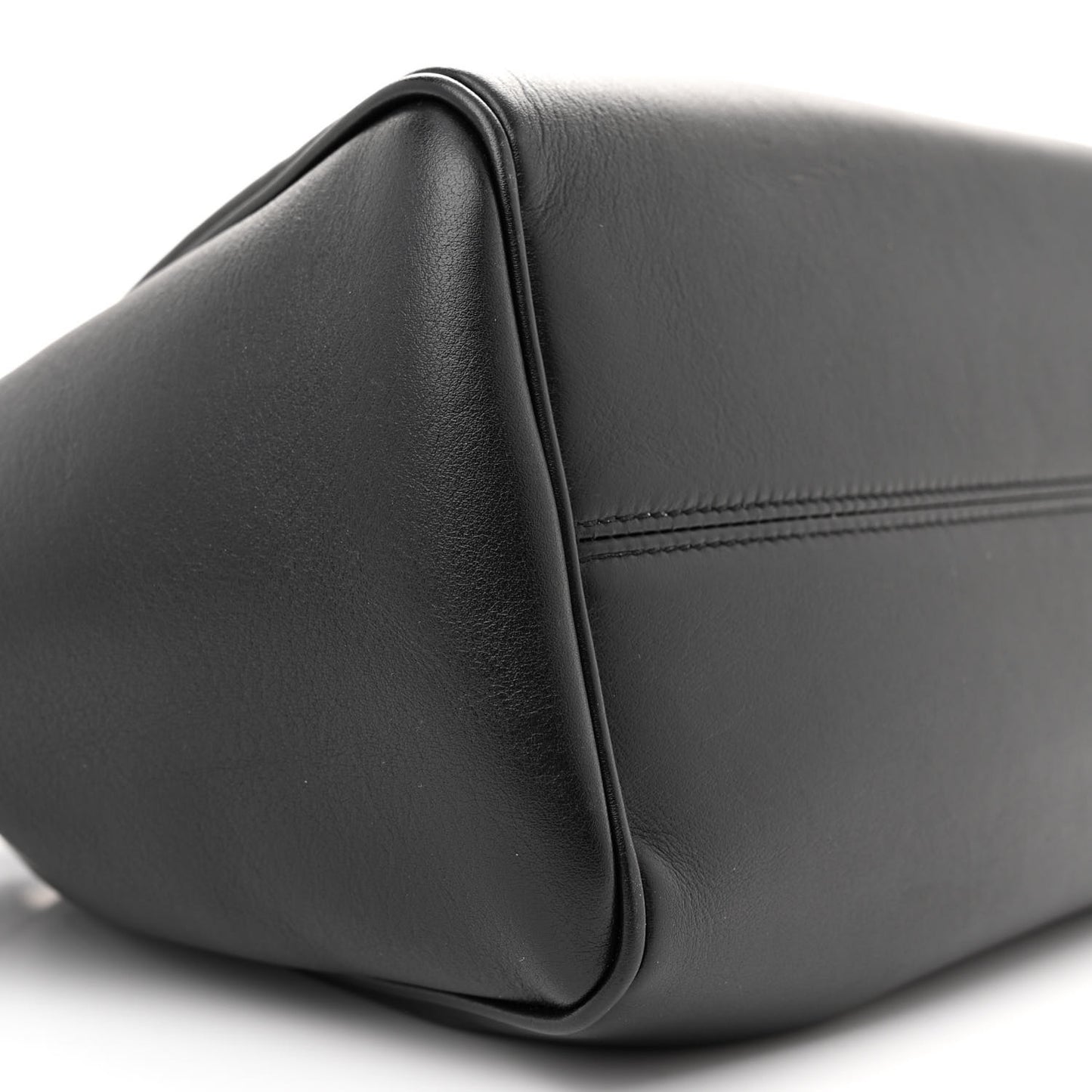 Smooth Calfskin Cuir Small Triomphe Cabas Drawstring Black