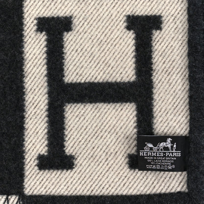 Hermes Wool Cashmere Avalon III Blanket Ecru Gris Fonce 3 of 4
