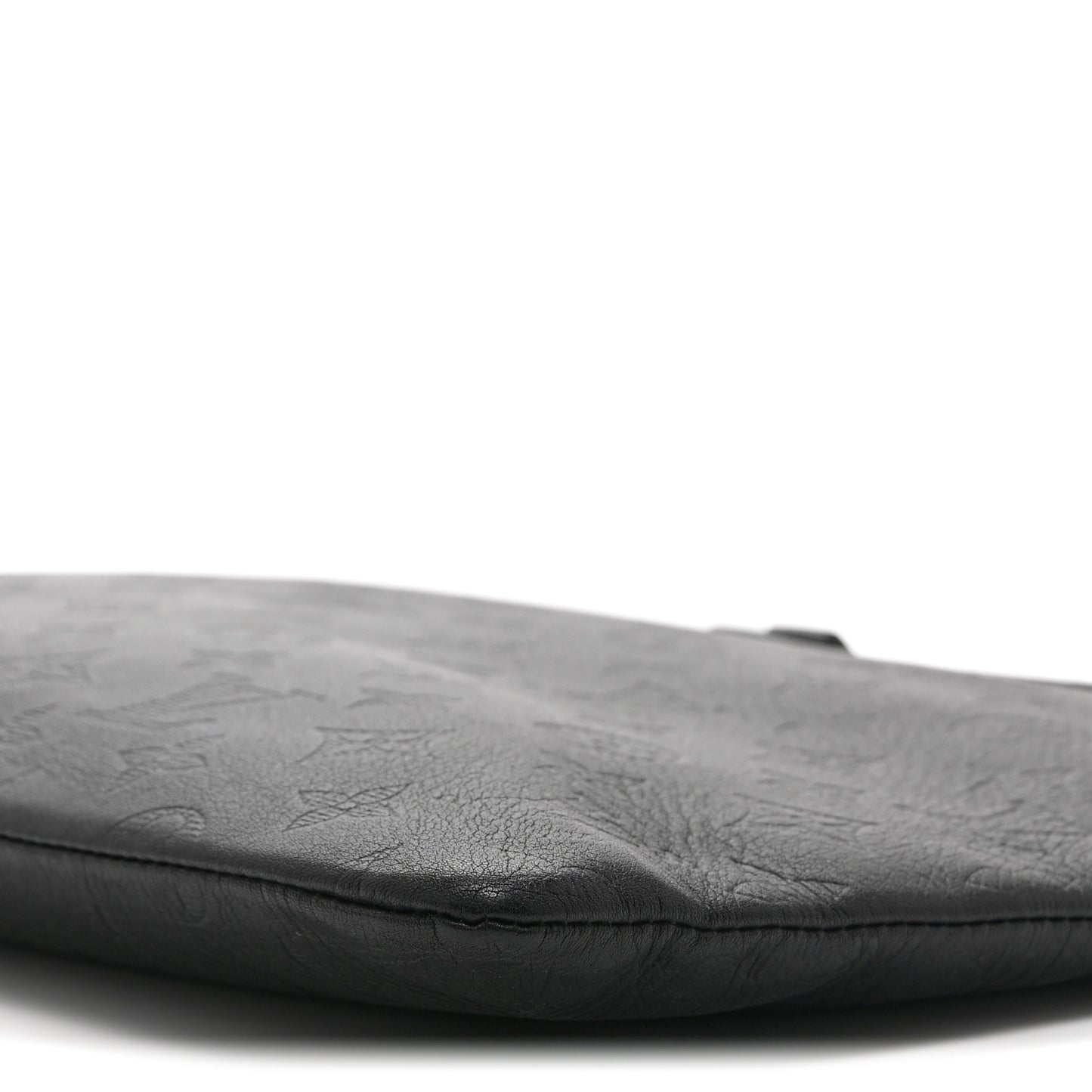 Calfskin Monogram Shadow Discovery Pochette Black