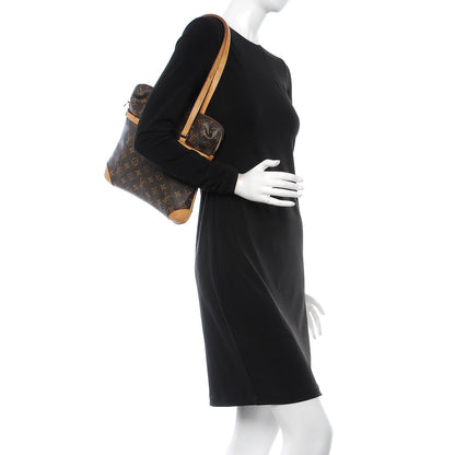 Louis Vuitton Monogram Sac Coussin GM 2 of 15