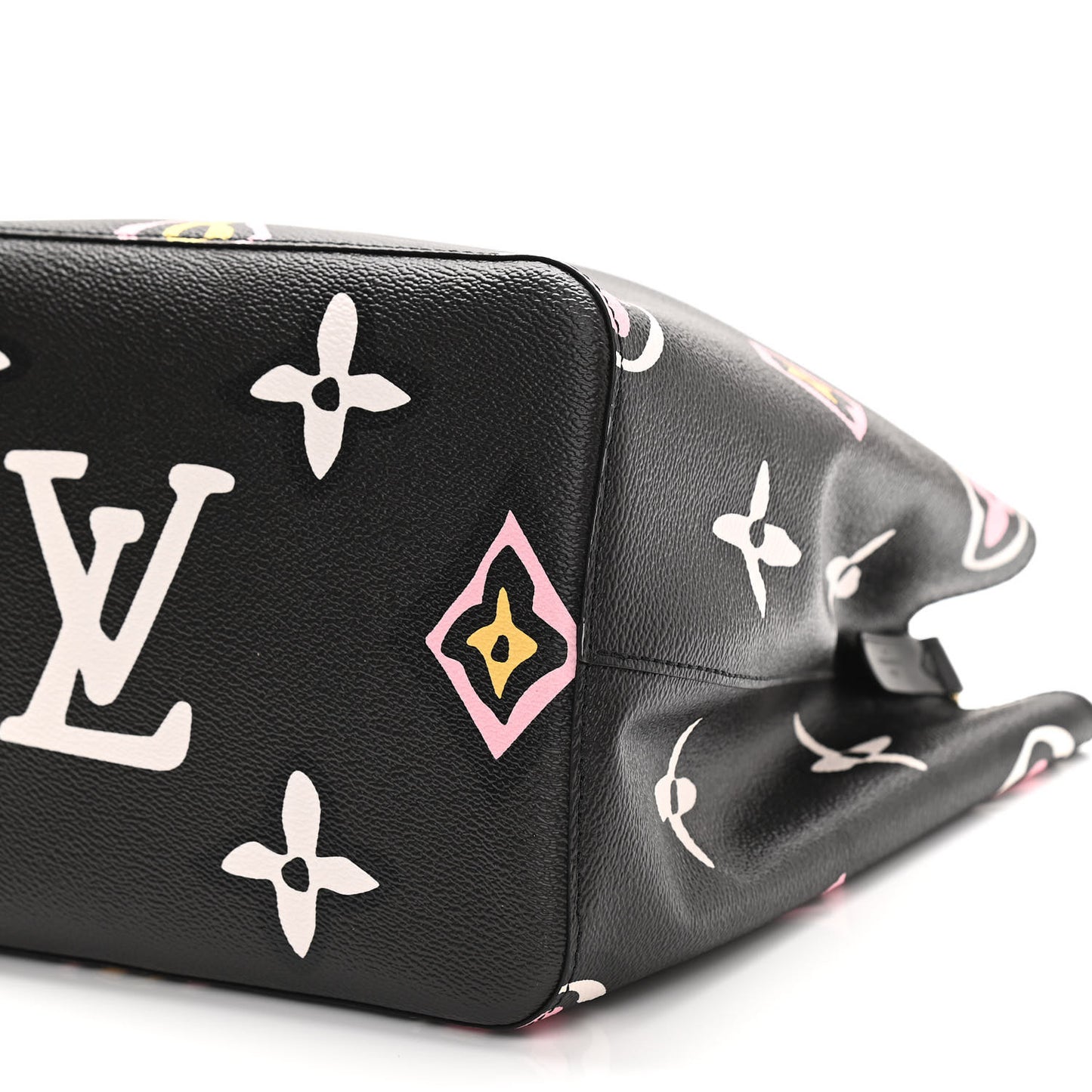Monogram Giant Wild At Heart Neonoe MM Black