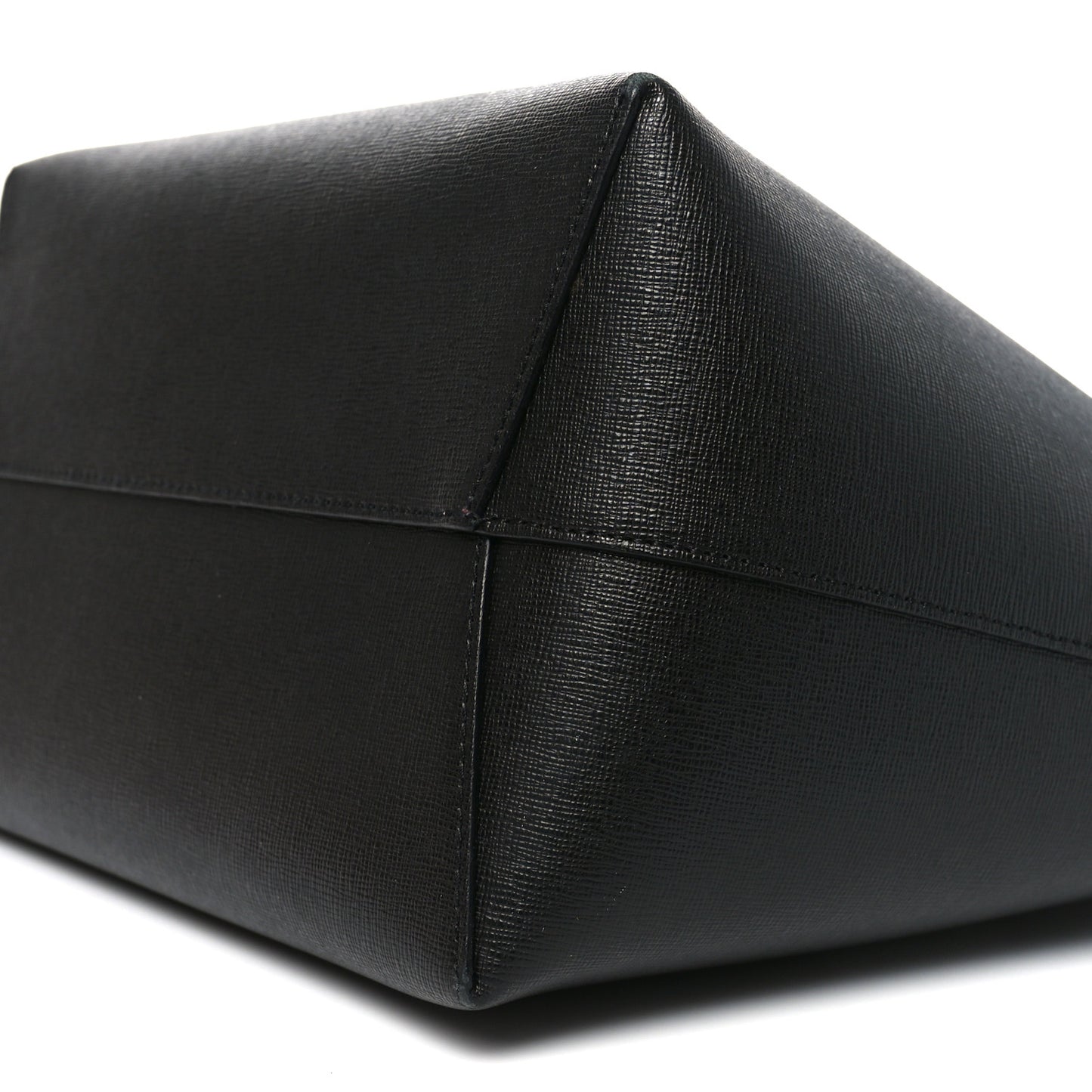 Saffiano Bucket Bag Black Flamma