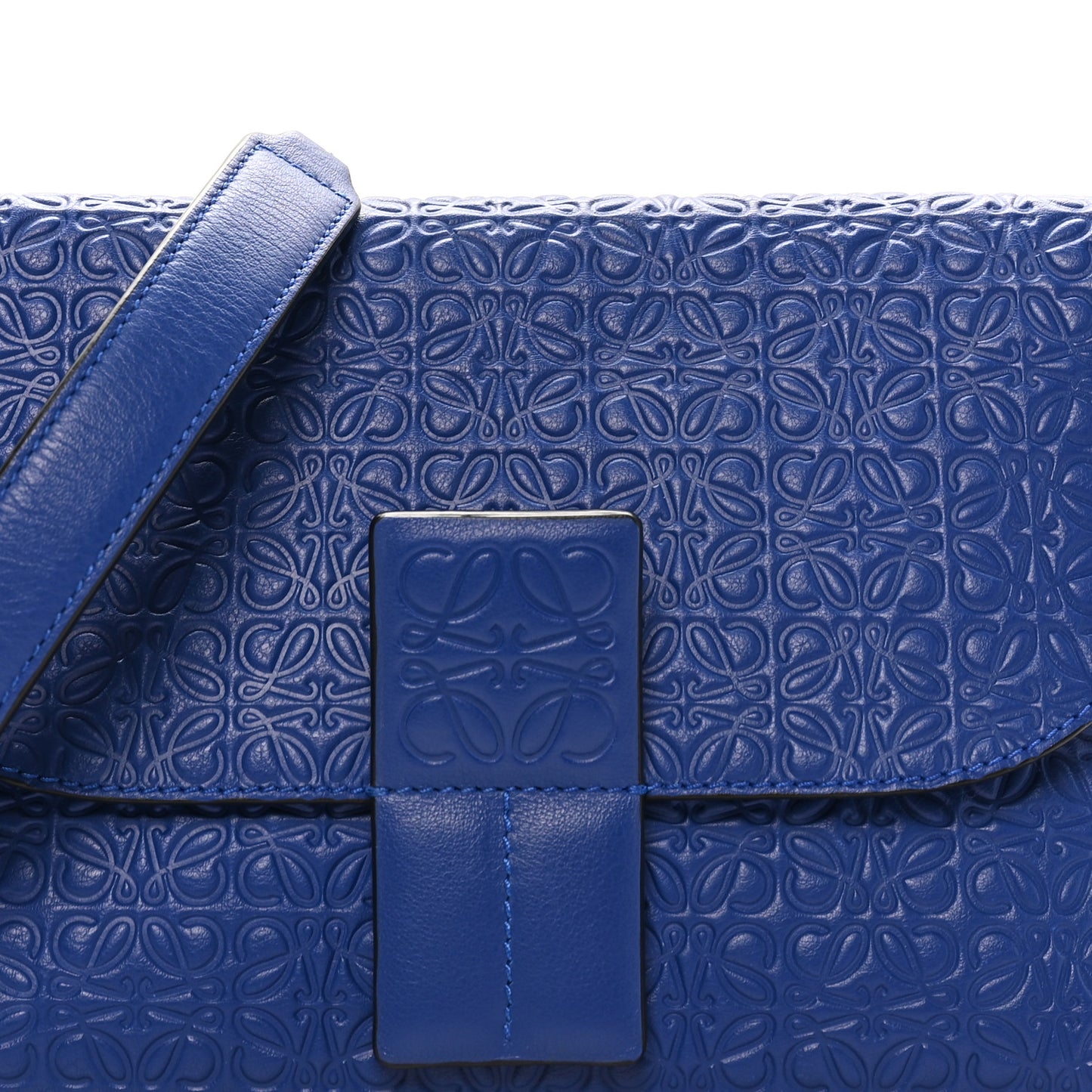 Goatskin Avenue Shoulder Bag Blue