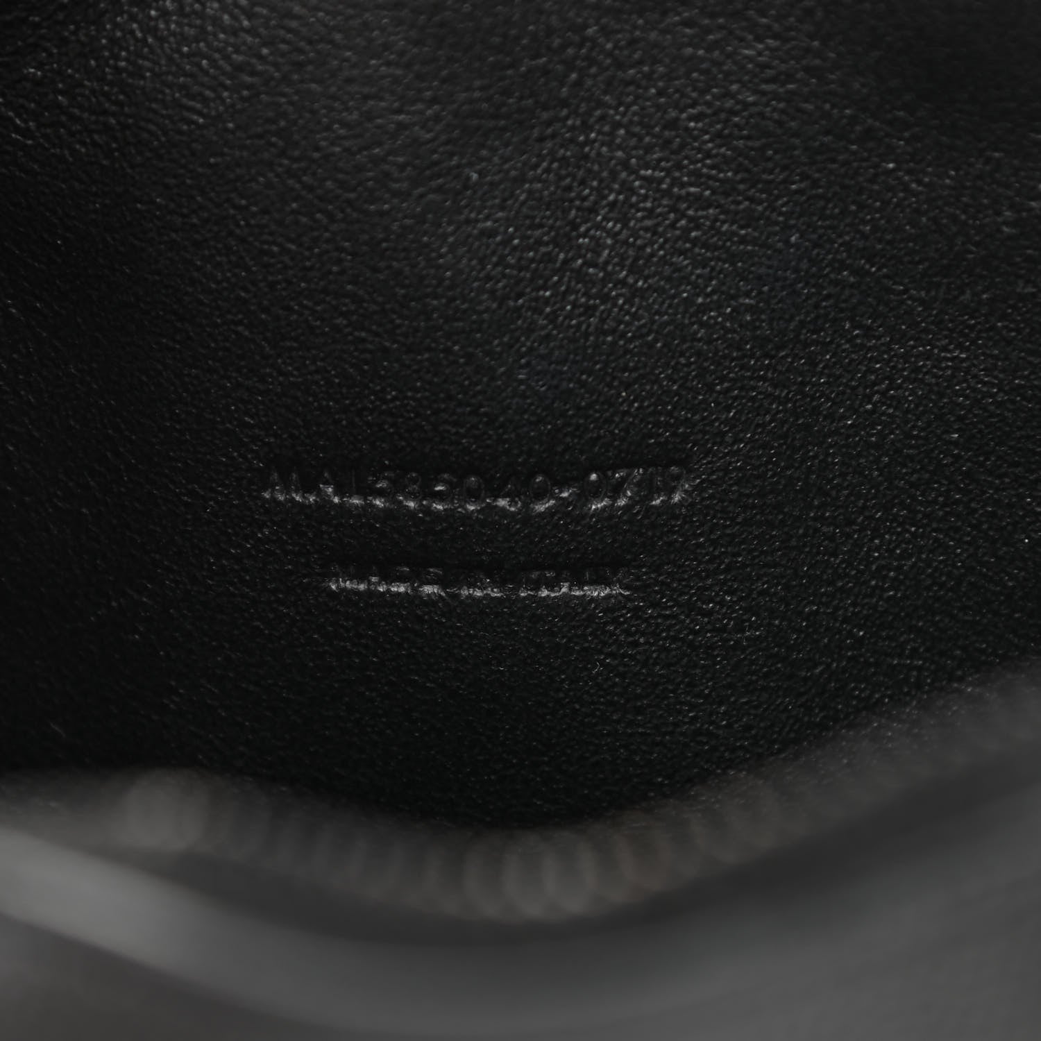 Saint Laurent Grain De Poudre Matelasse Monochrome Monogram Mini Lou Camera Bag Black 7 of 10