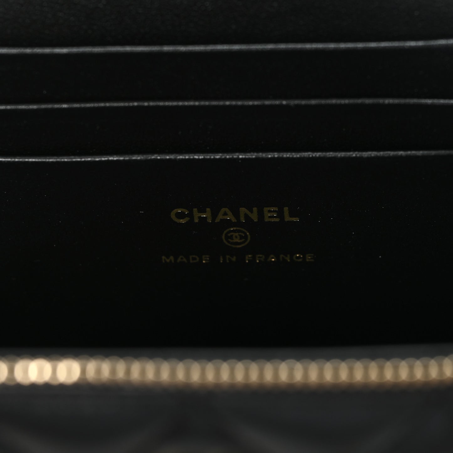 Lambskin Quilted Small Top Handle Vanity Case With Chain Black