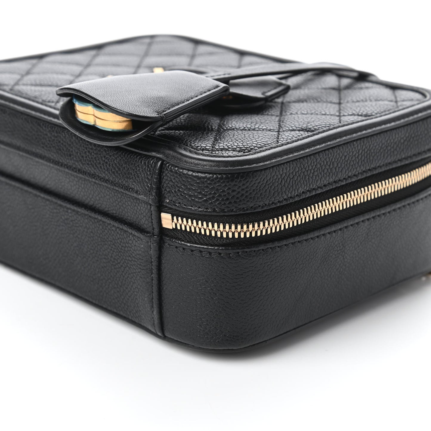 Caviar Quilted Medium CC Filigree Vanity Case Black