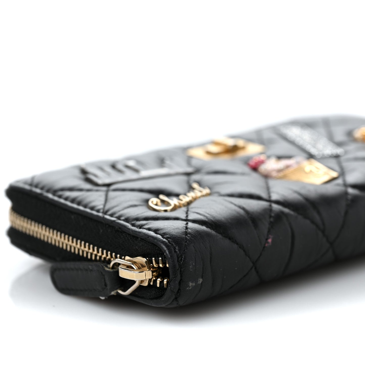Aged Calfskin Quilted Small New York Charms 2.55 Reissue Zip Around Wallet Black