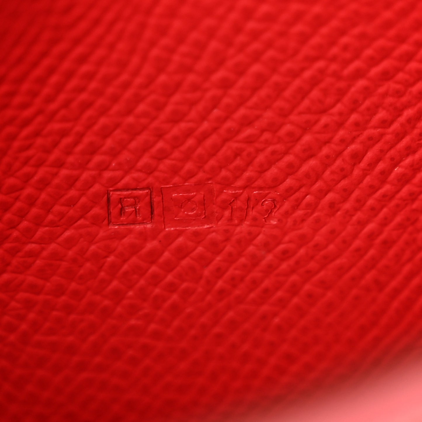 Epsom Bearn Gusset Wallet Rouge Casaque