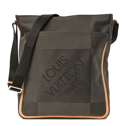Louis Vuitton Damier Geant Compagnon Messenger Terre 1 of 11