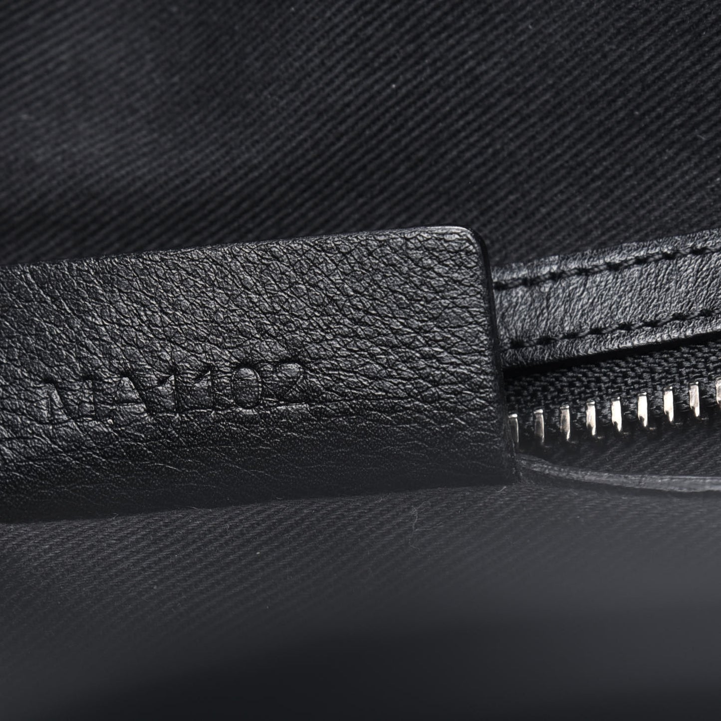 Lambskin Medium Nightingale Black