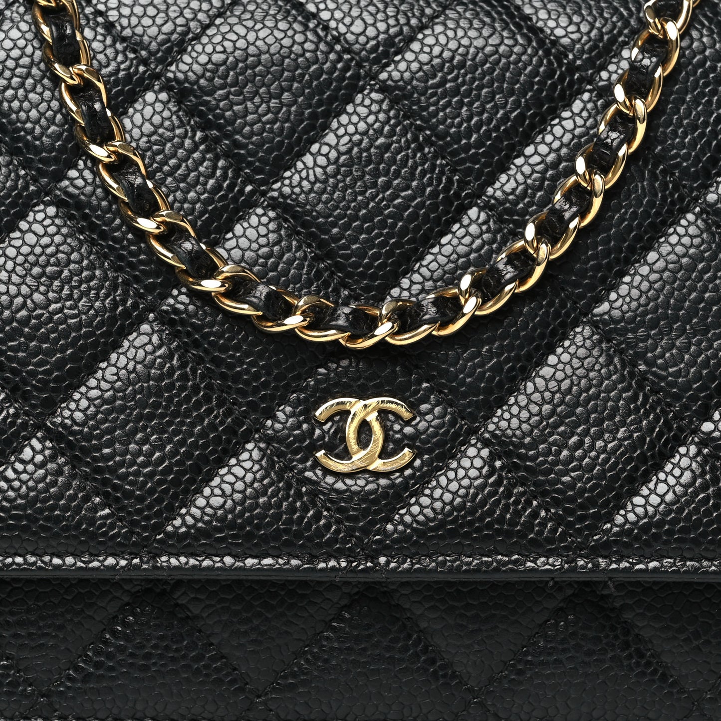 Caviar Quilted Wallet on Chain WOC Black