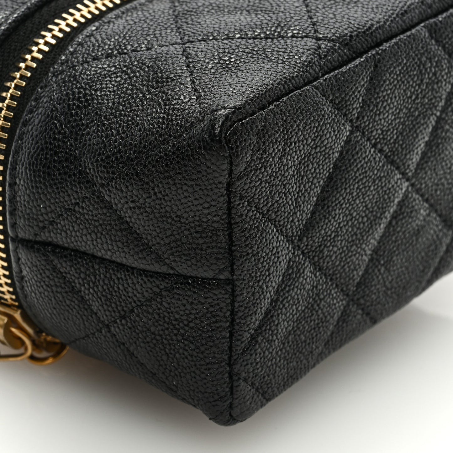 Caviar Quilted Mini Top Handle Vanity With Chain Black
