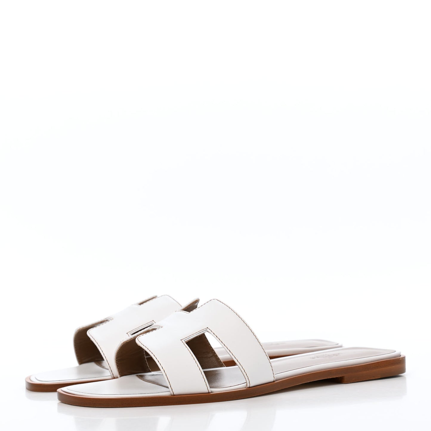 Box Calfskin Oran Sandals 40 White