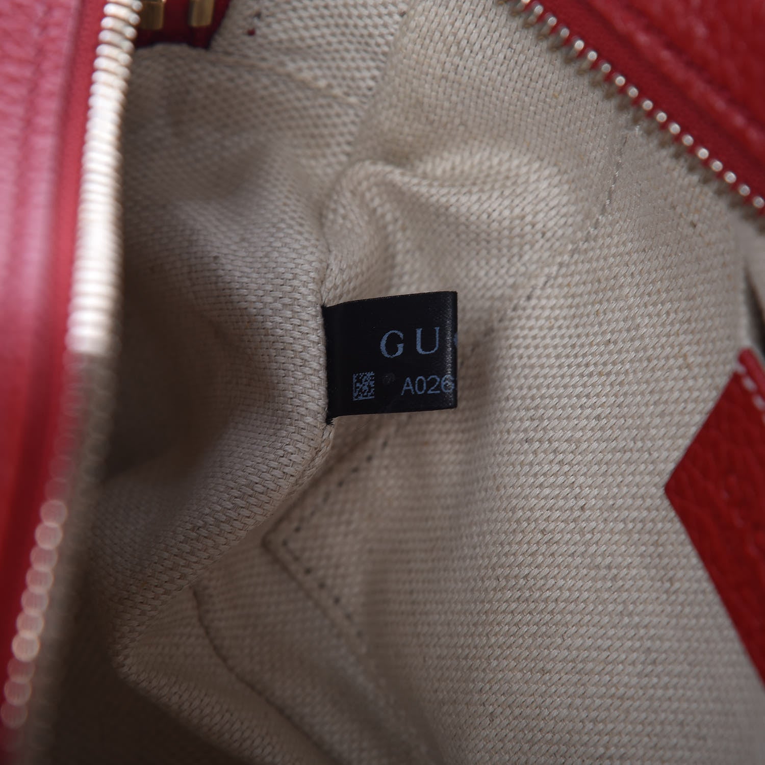 Gucci Pebbled Calfskin Small Soho Disco Bag Tabasco Red 10 of 13