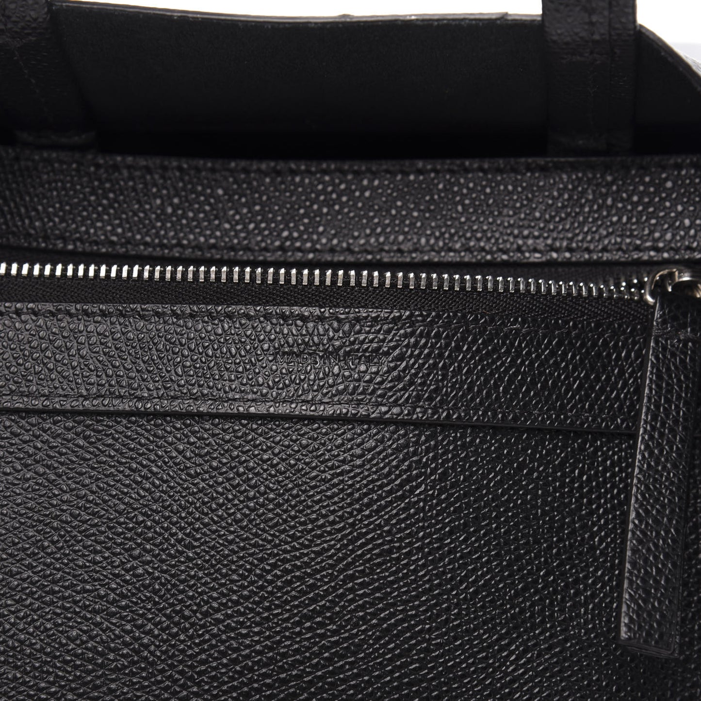 Grained Calfskin Small Vertical Cabas Black