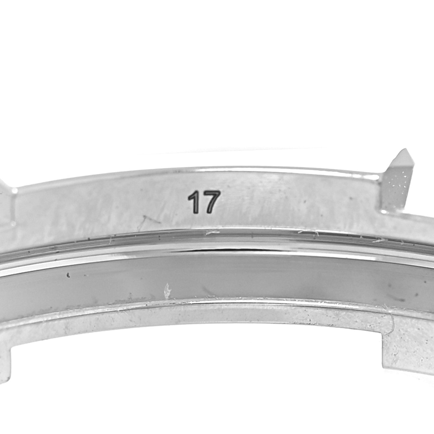 18K White Gold 4mm Link To Love Studded Ring 57 8