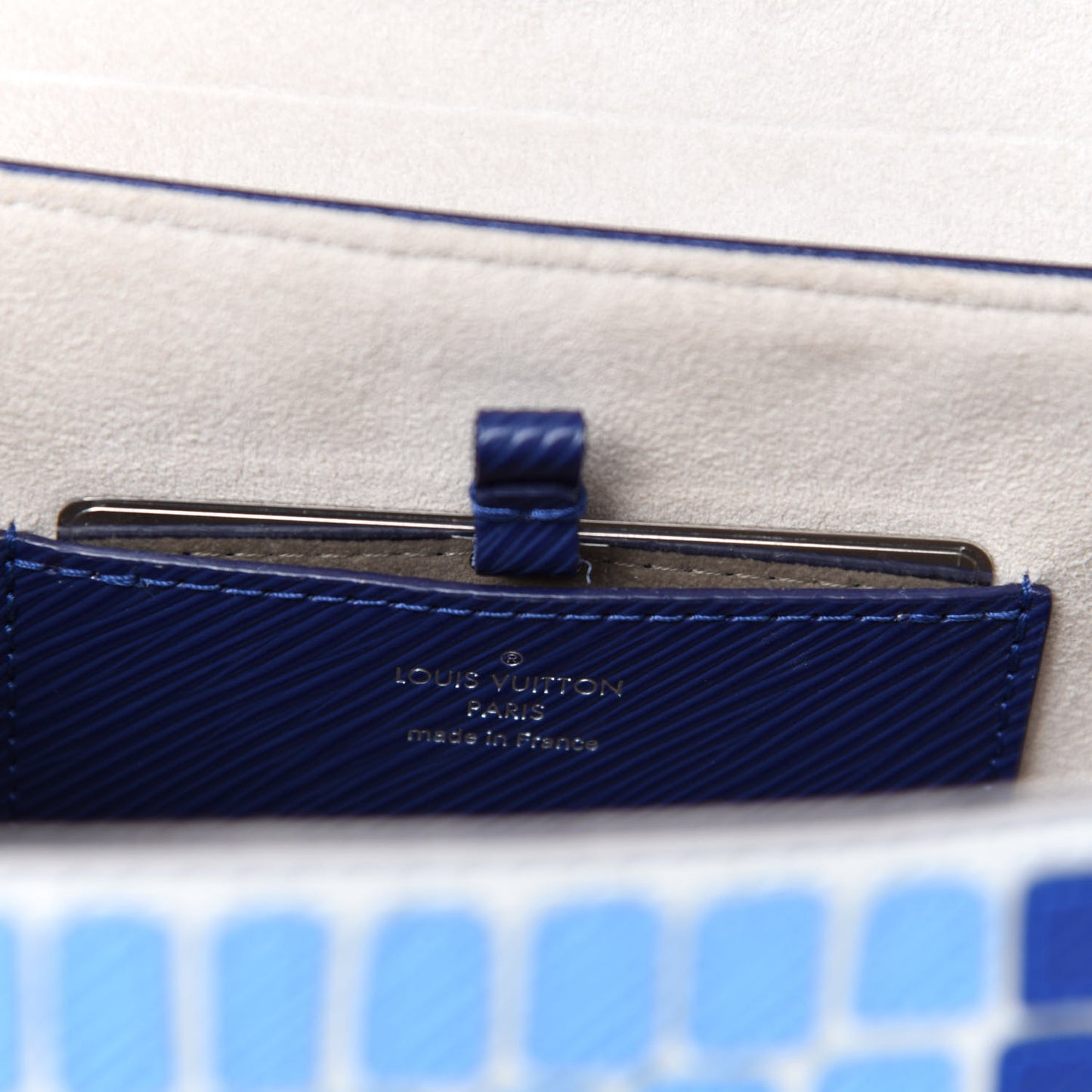 Epi Savane Twist Shoulder Bag MM Blue