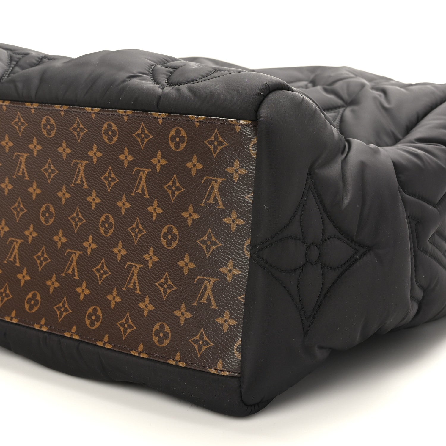 Louis Vuitton Econyl Monogram Pillow Giant Onthego GM Black 8 of 8