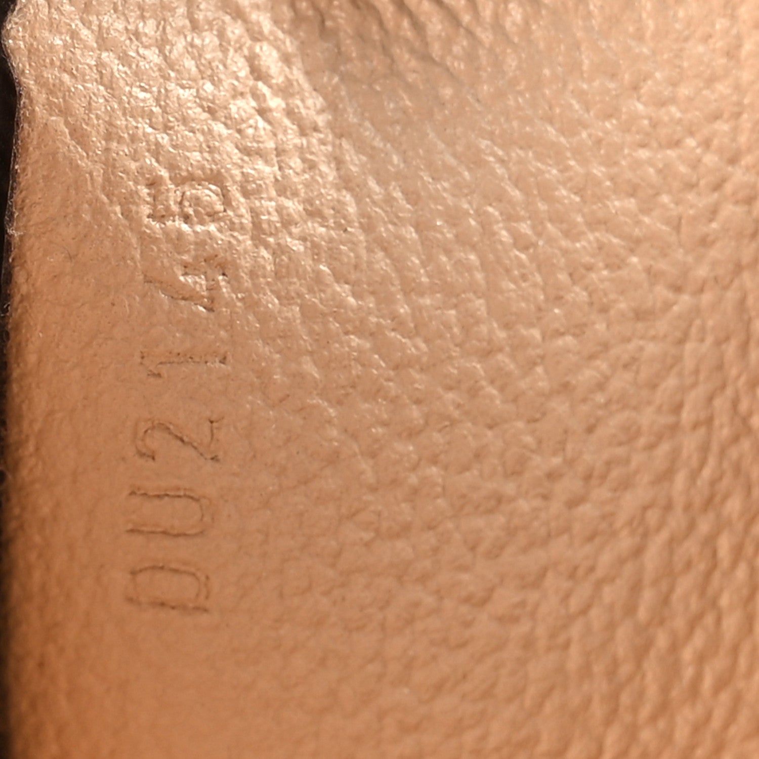 Louis Vuitton Monogram Toiletry Pouch 26 6 of 9