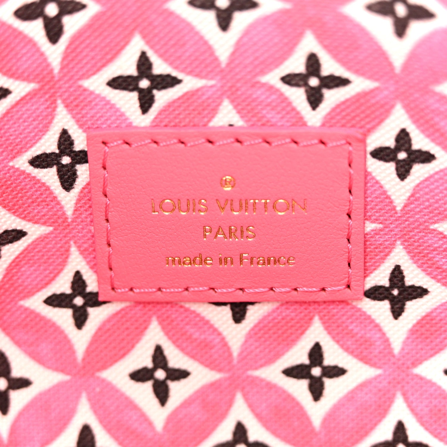 Louis Vuitton Monogram Giant By The Pool 2.0 Onthego PM Pink 6 of 10