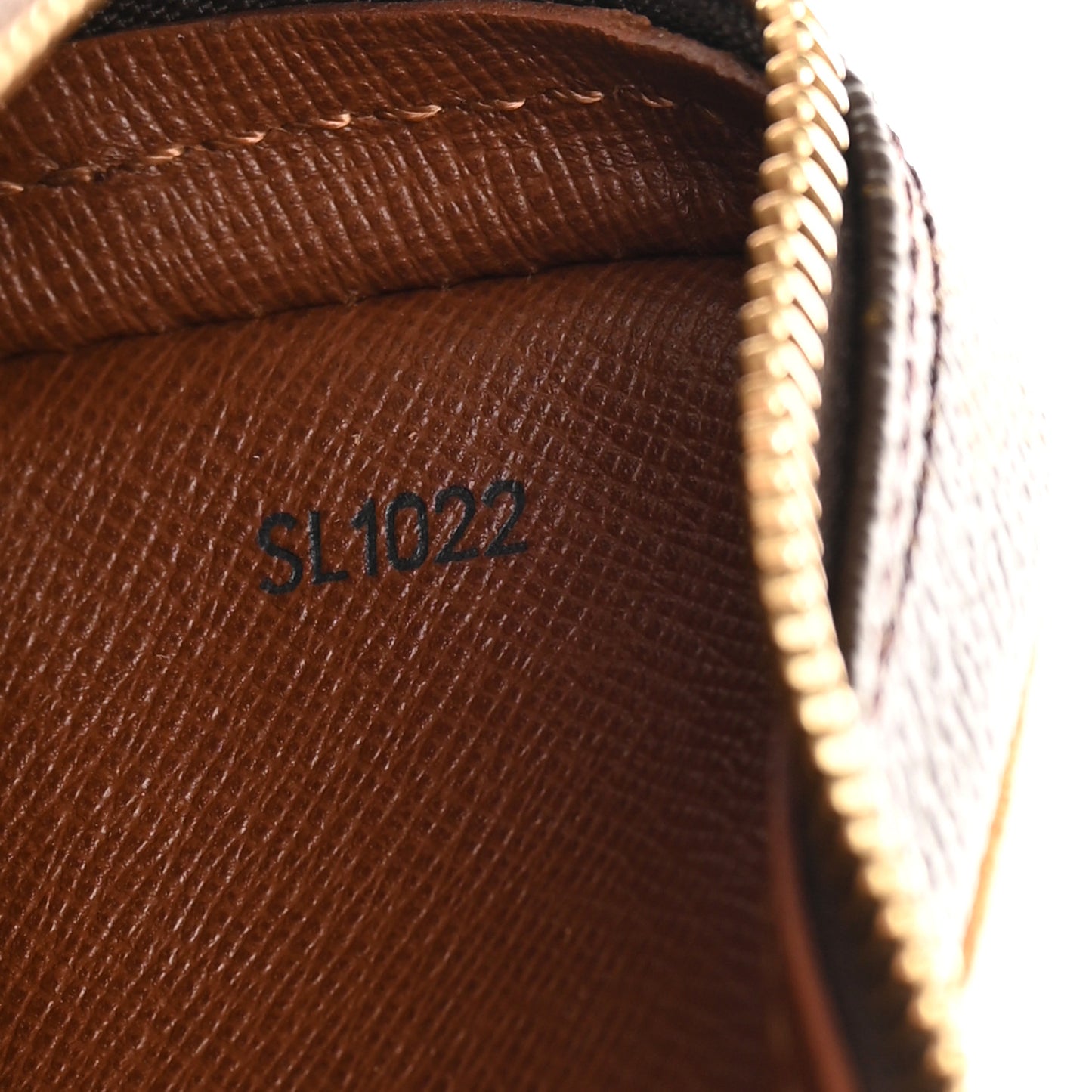 Monogram Danube 21