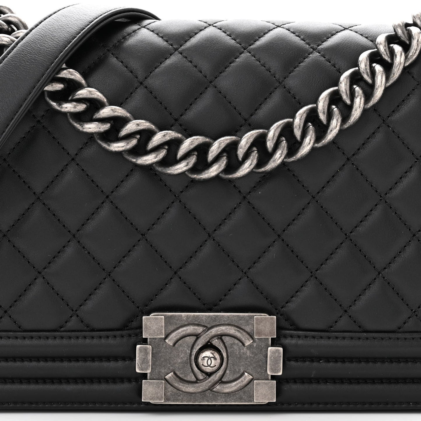 Lambskin Quilted Medium Boy Flap Black