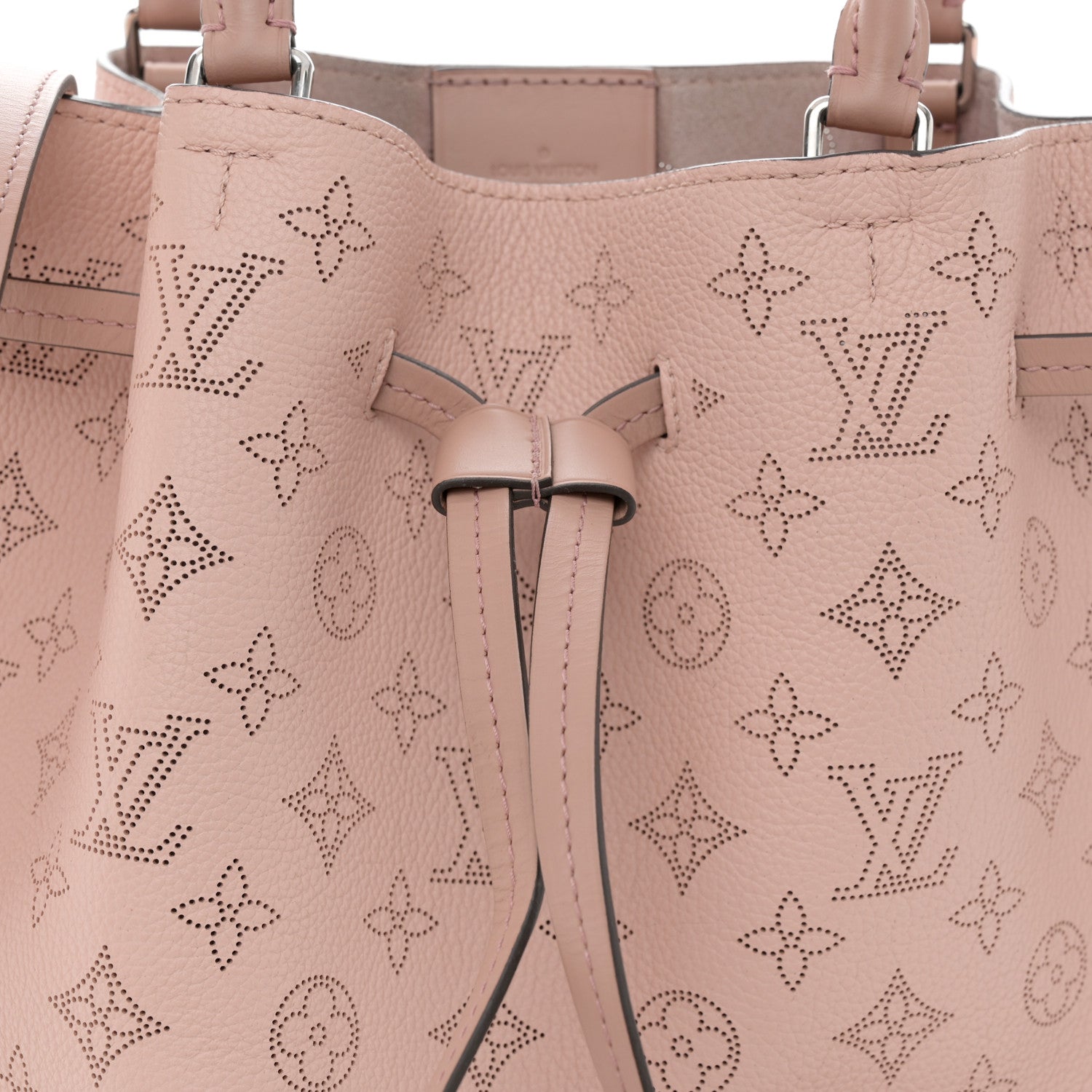 Louis Vuitton Mahina Girolata Magnolia 9 of 11