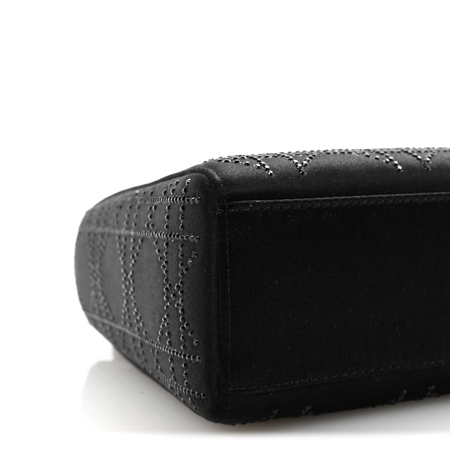 Christian Dior ブラックパーティーバッグ Christian Dior Satin Crystal Cannage Mini Lady Dior Black 1824917