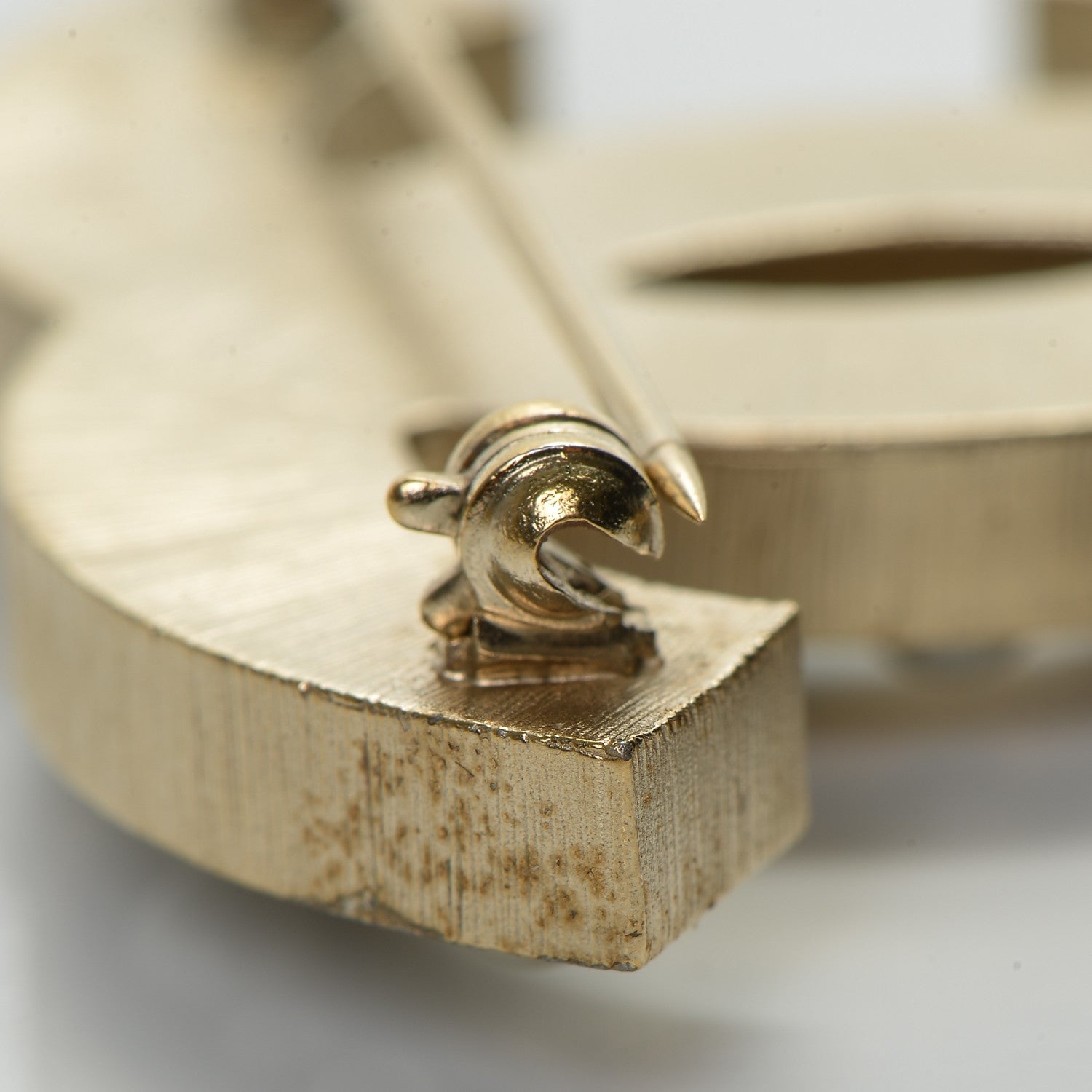 Chanel Pearl Enamel CC Brooch Black Gold 5 of 5