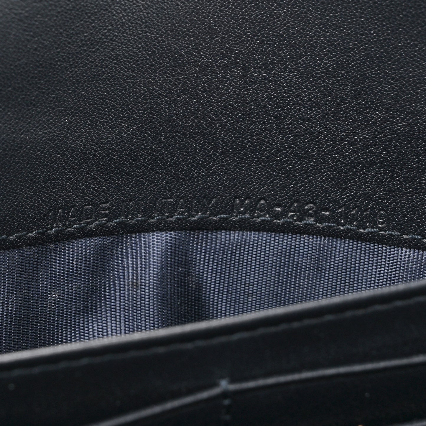 Oblique Saddle Chain Long Wallet Blue