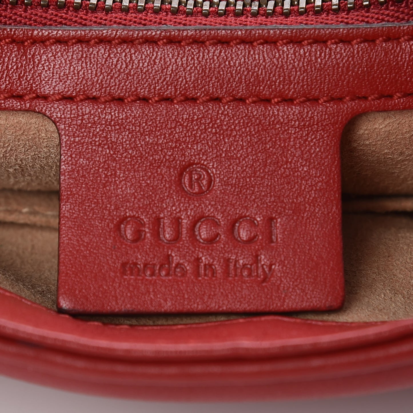 Calfskin Matelasse Medium GG Marmont Shoulder Bag Hibiscus Red