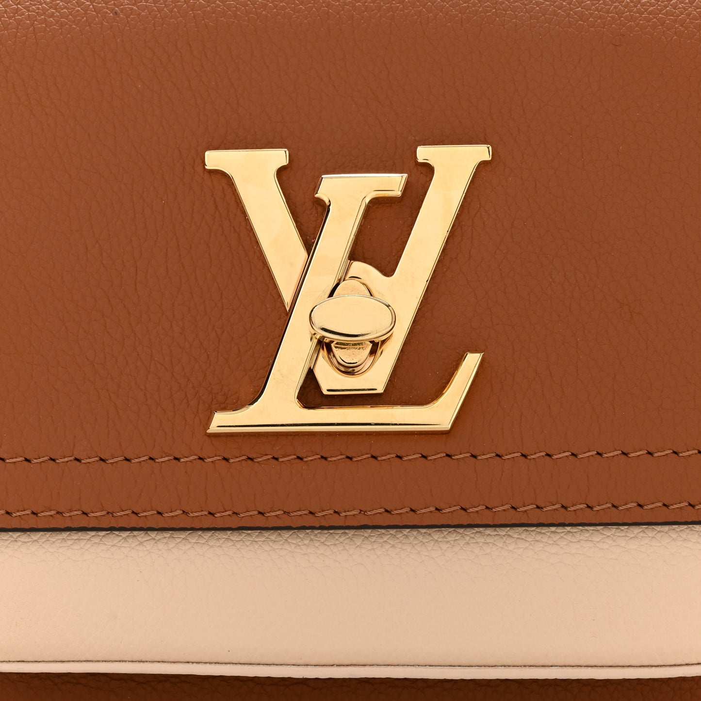 Grained Calfskin Lockme Tender Chataigne Brown