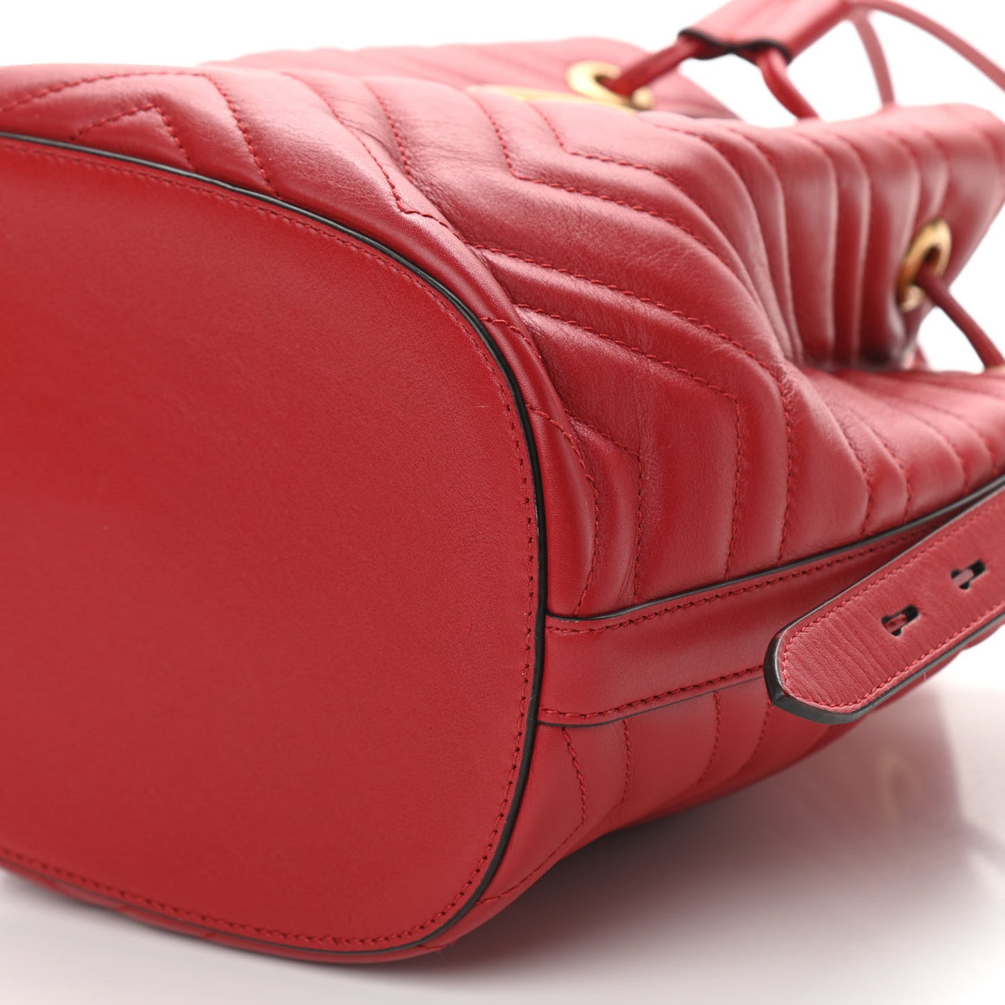 Calfskin Matelasse Sylvie Web GG Marmont Bucket Bag Hibiscus Red