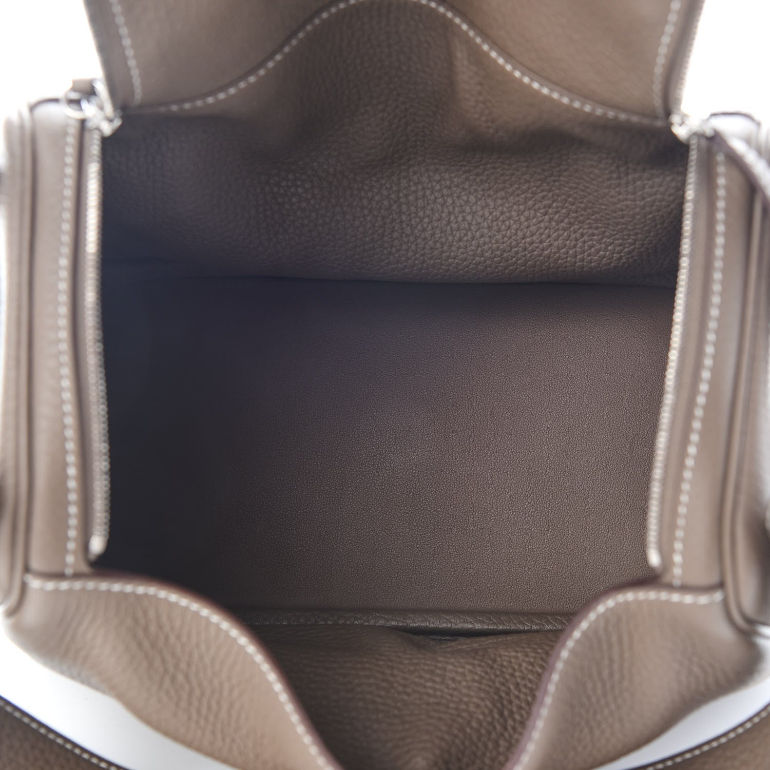Hermes Taurillon Clemence Lindy 26 Etoupe 5 of 9